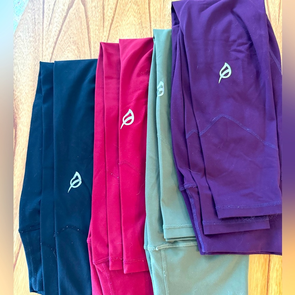 P’tula leggings four pairs size small